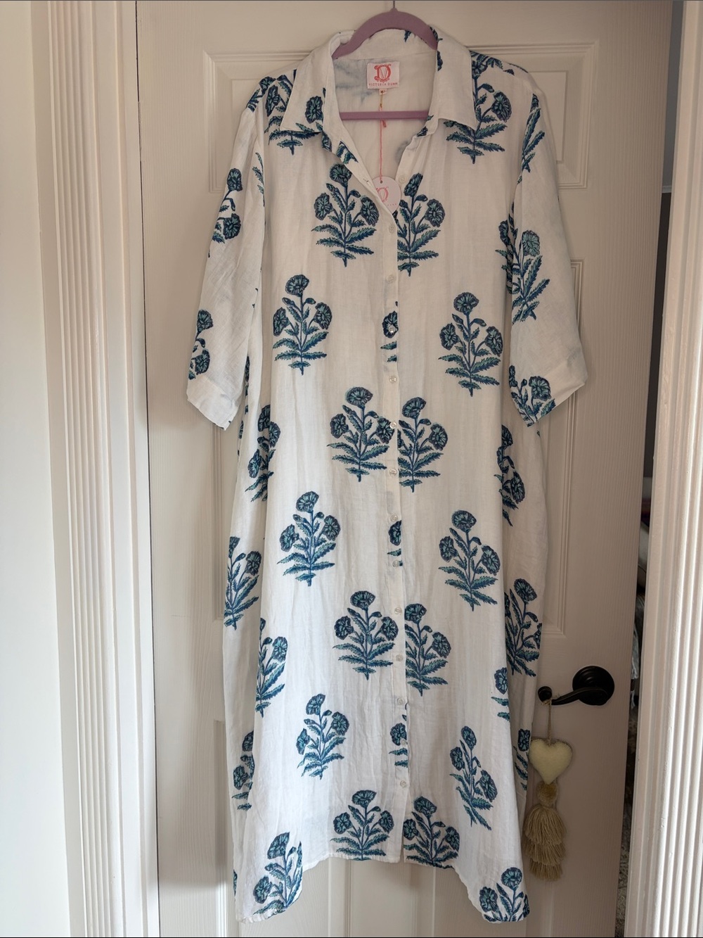 Victoria Dunn White Maxi  Dress with Blue Floral Block Print NWT Size 3XL